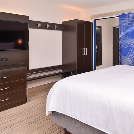 Holiday Inn Express & Suites - Olathe West By Ihg Dış mekan fotoğraf