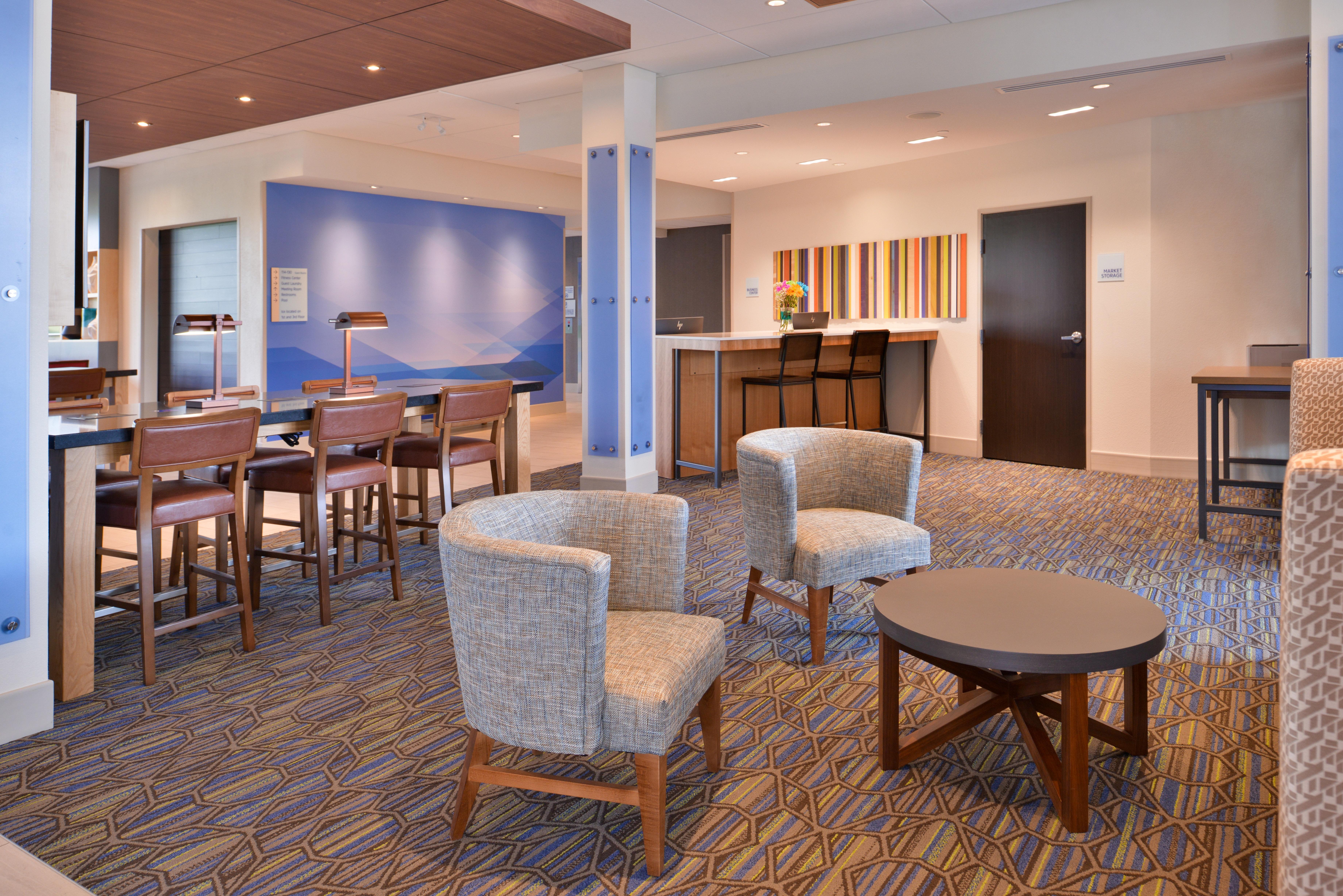 Holiday Inn Express & Suites - Olathe West By Ihg Dış mekan fotoğraf