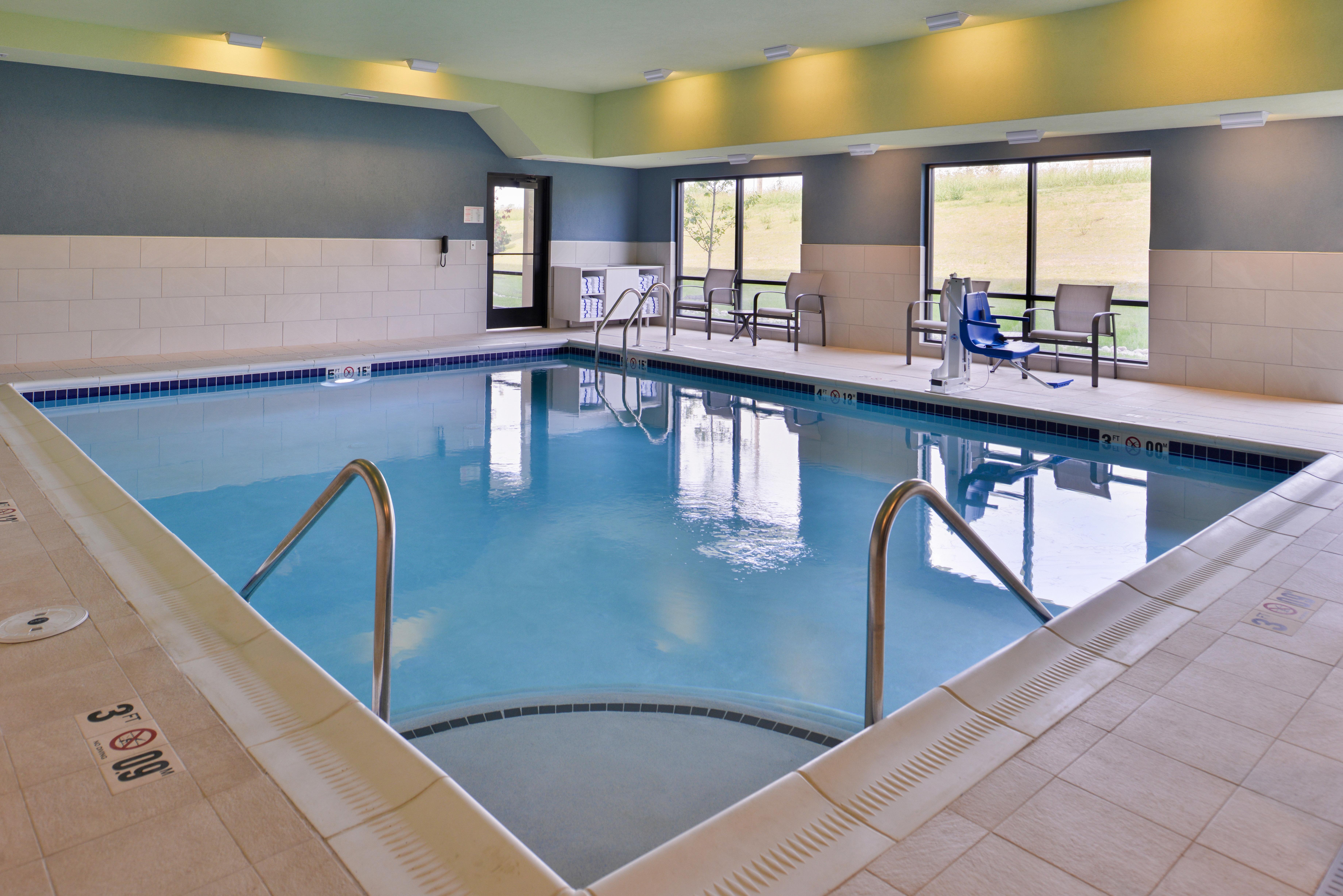 Holiday Inn Express & Suites - Olathe West By Ihg Dış mekan fotoğraf